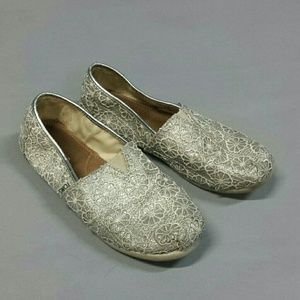 Toms silver sparkle youth/girl's shoe
